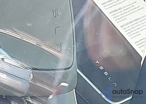 2026 Tesla Model Y Premium Rear-Wheel Drive/Standard Rear-Wheel Drive from USA, damaged, VIN 7SAYGDED6TA491861